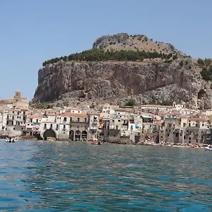 Casa Catherine Cefalu